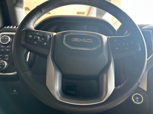 Used 2022 GMC Sierra 1500 SLT AWD/4WD image 22