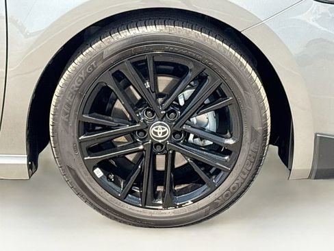 Certified 2026 Toyota Camry SE w/ Convenience Package FWD image 32
