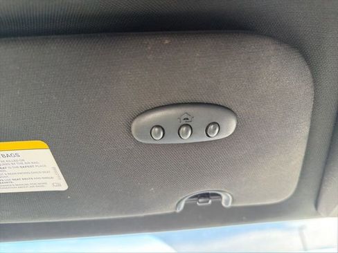 Used 2017 Dodge Grand Caravan GT image 31