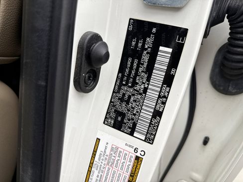 Used 2019 Toyota 4Runner Limited image 21