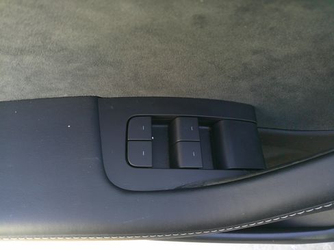 Used 2022 Tesla Model 3 image 17