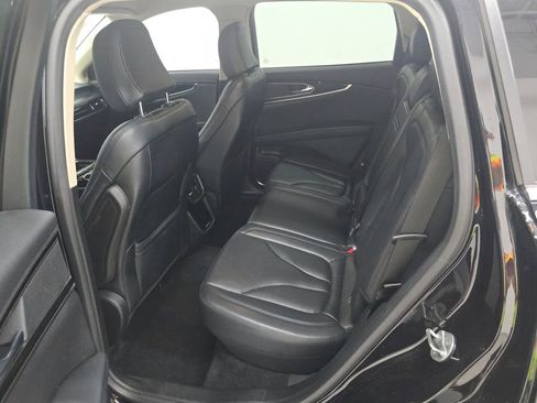 Used 2022 Lincoln Nautilus FWD w/ Premium Package image 10