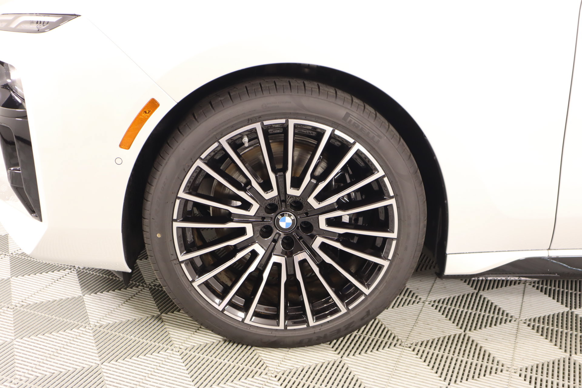 New 2026 BMW 740i RWD image 19