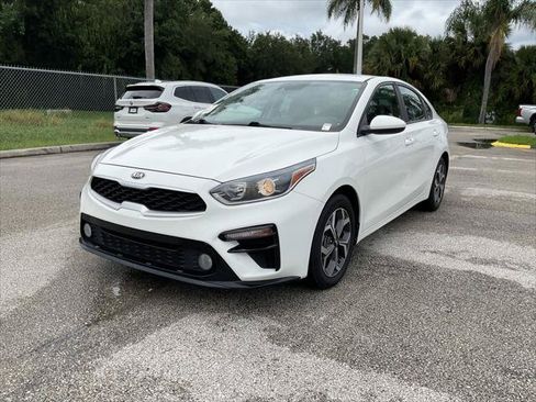 Used 2019 Kia Forte LXS FWD image 2