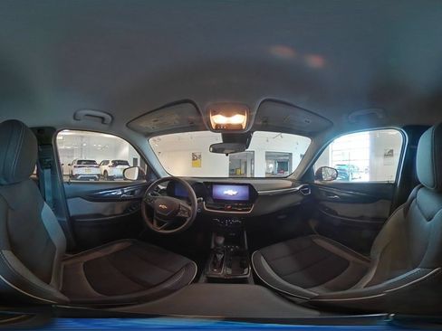 Used 2025 Chevrolet TrailBlazer LT FWD image 41