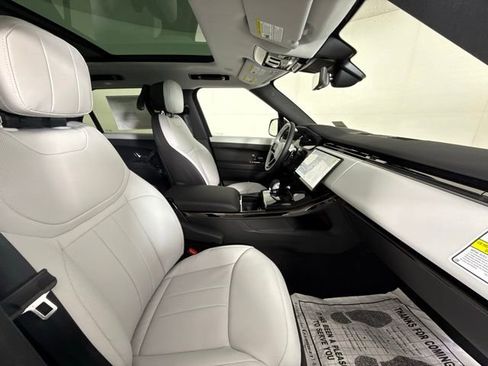 New 2026 Land Rover Range Rover Sport Dynamic SE image 34