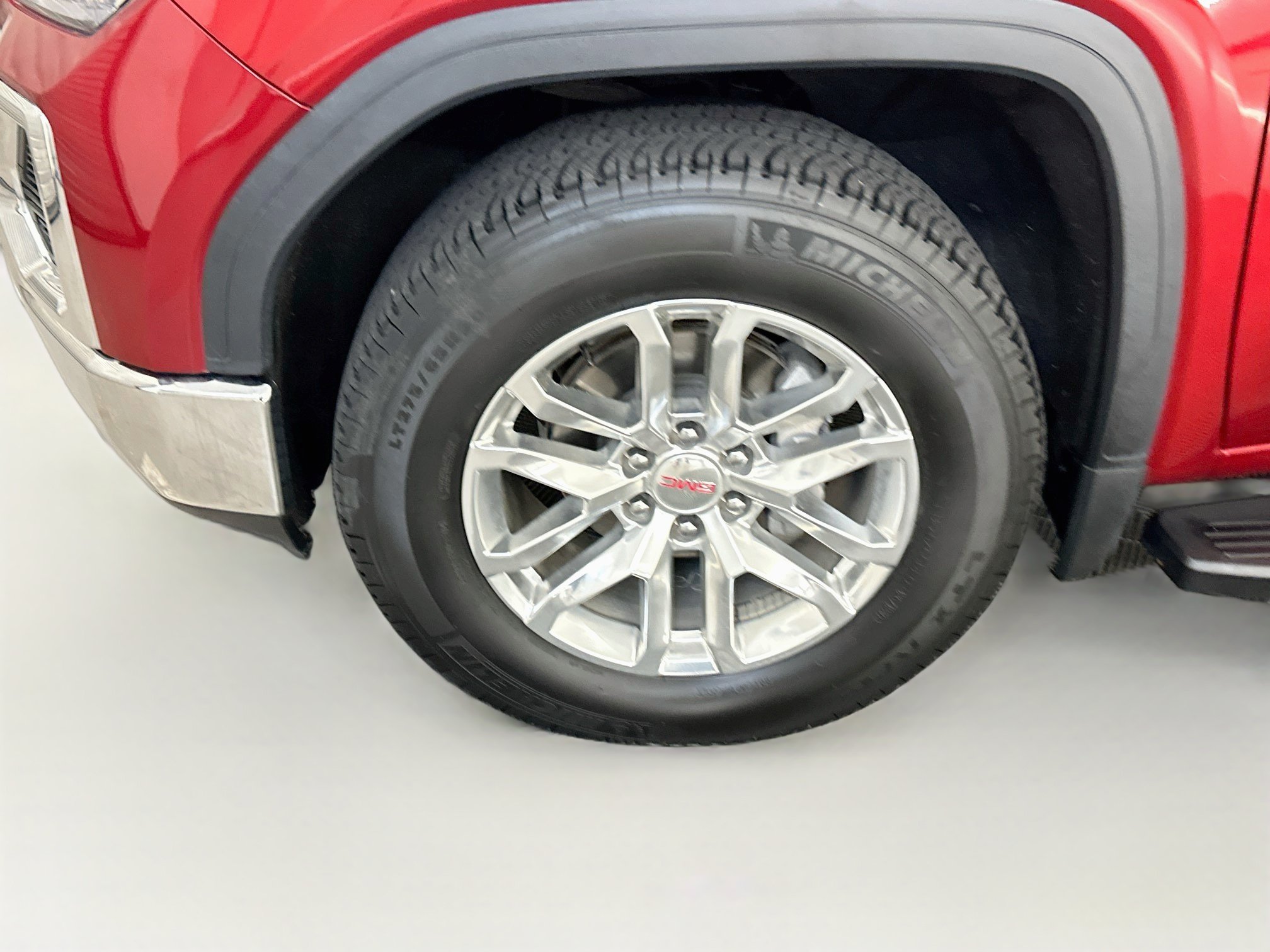 Used 2021 GMC Sierra 1500 SLT AWD/4WD image 11