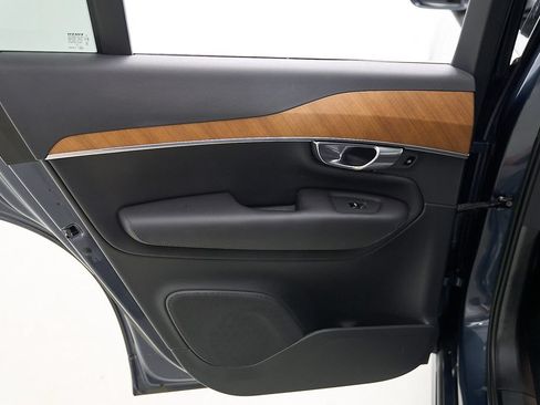 Certified 2023 Volvo XC90 B6 Plus w/ Protection Package AWD/4WD image 19