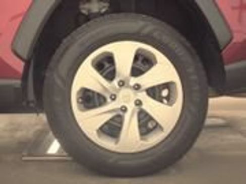 Used 2021 Toyota RAV4 LE FWD image 20
