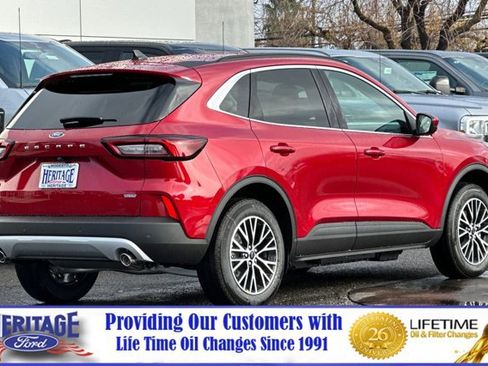 New 2025 Ford Escape SE image 4