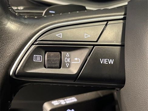 Used 2019 Audi Q8 Premium Plus image 21