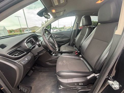 Used 2019 Buick Encore Preferred AWD/4WD image 7