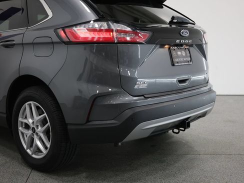 Used 2024 Ford Edge SEL w/ Convenience Package AWD/4WD image 10