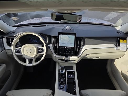 New 2026 Volvo XC60 B5 Ultra w/ Protection Package Premier image 5