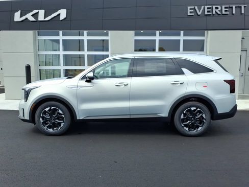 New 2026 Kia Sorento S FWD image 4