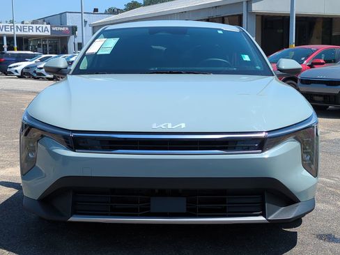 Certified 2025 Kia K4 EX FWD image 9