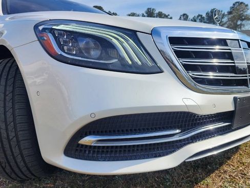 Used 2018 Mercedes-Benz S 560 Sedan image 16