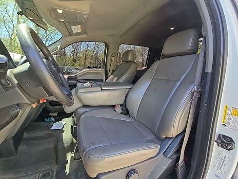 Used 2019 Ford F350 XL w/ Power Equipment Group AWD/4WD image 14