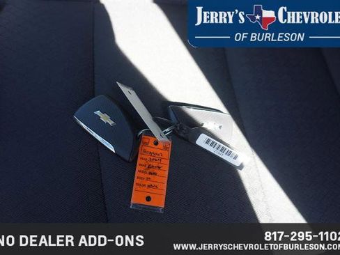 Used 2024 Chevrolet Silverado 1500 LT AWD/4WD image 10