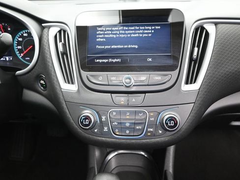 Used 2024 Chevrolet Malibu LT FWD image 28