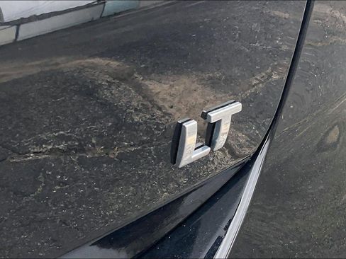 Used 2024 Chevrolet Equinox LT FWD image 8
