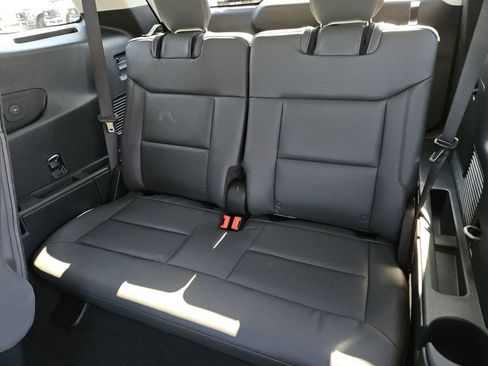 New 2026 Ford Explorer Active w/ Active Comfort Package RWD image 28