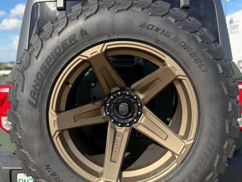 Used 2022 Ford Bronco Big Bend image 19