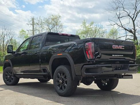 New 2026 GMC Sierra 3500 AT4 w/ AT4 Premium Plus Package AWD/4WD image 16