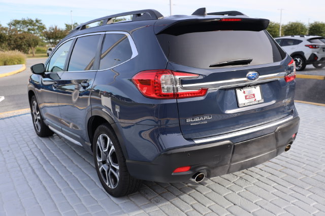 Used 2024 Subaru Ascent Limited w/ Technology Package AWD/4WD image 3
