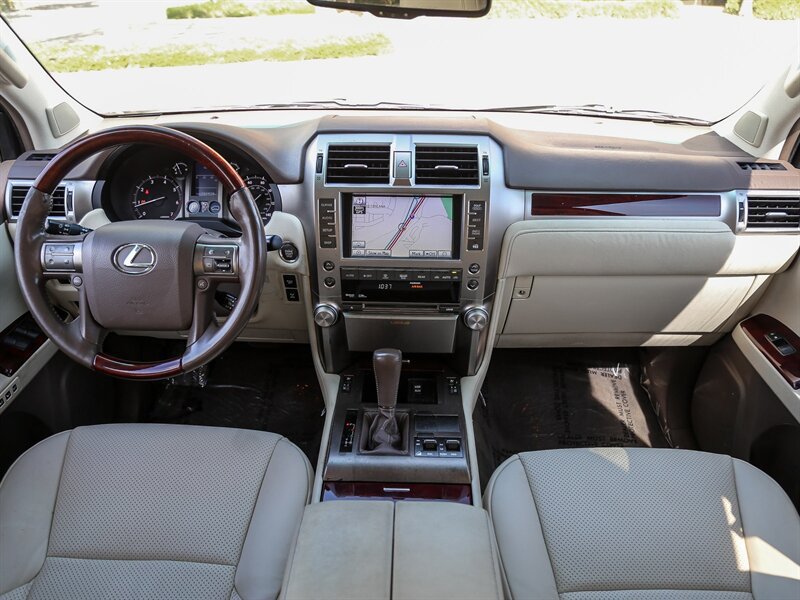 Used 2011 Lexus GX 460 w/ Comfort Plus Pkg AWD/4WD image 16
