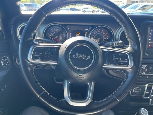 Used 2020 Jeep Gladiator Overland w/ Safety Group image 19