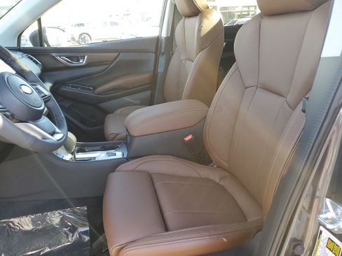 Used 2026 Subaru Ascent Touring AWD/4WD image 10
