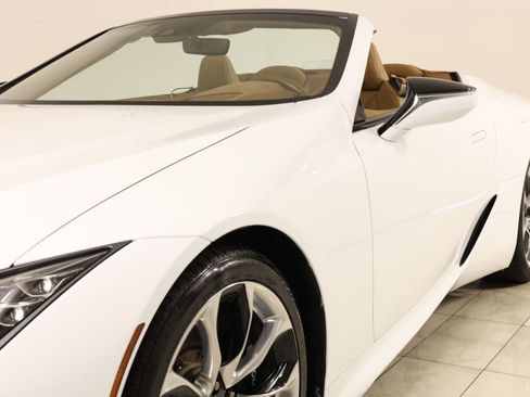 Used 2022 Lexus LC 500 Convertible w/ Touring Package RWD image 55