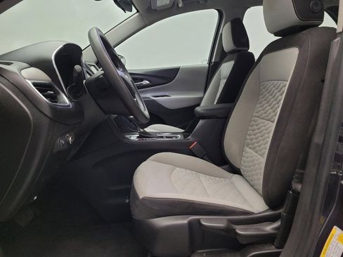 Used 2019 Chevrolet Equinox LS image 17