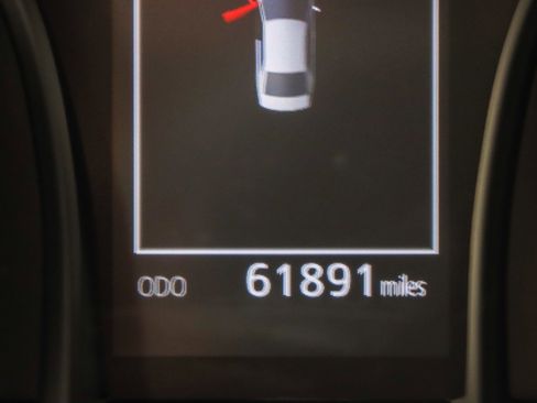 Used 2024 Toyota Camry SE w/ Blackout Package (TMS) image 16