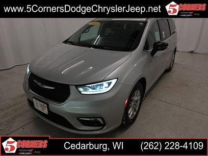 Used 2024 Chrysler Pacifica Touring-L