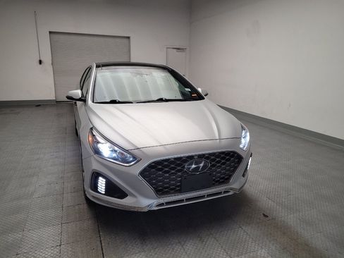 Used 2019 Hyundai Sonata Limited w/ Cargo Package FWD image 14