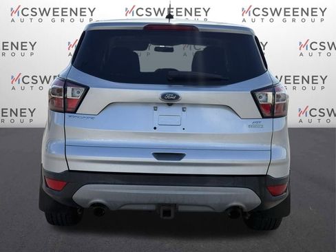 Used 2017 Ford Escape SE image 4