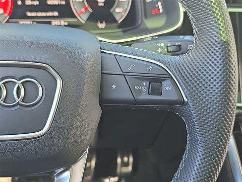 Used 2023 Audi SQ8 Prestige image 21