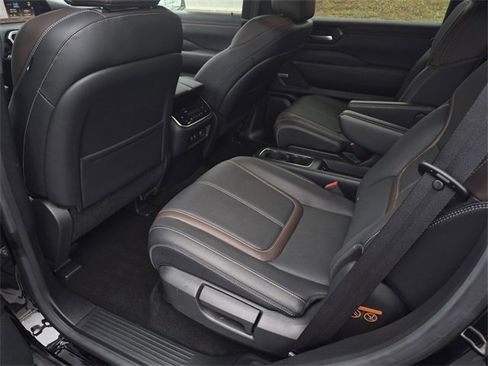 New 2025 Nissan Armada SL w/ Captain's Chari Seat Package image 13