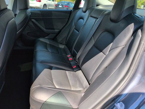 Used 2023 Tesla Model 3 Standard Range image 15