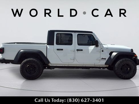 Used 2020 Jeep Gladiator Sport w/ Quick Order Package 24S AWD/4WD image 15