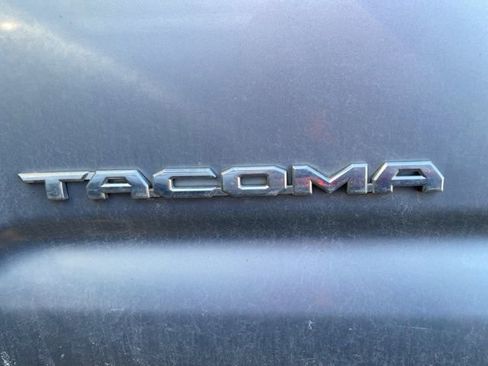 Used 2020 Toyota Tacoma TRD Sport image 22