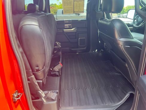 Used 2019 Ford F150 Raptor w/ Equipment Group 802A Luxury AWD/4WD image 17