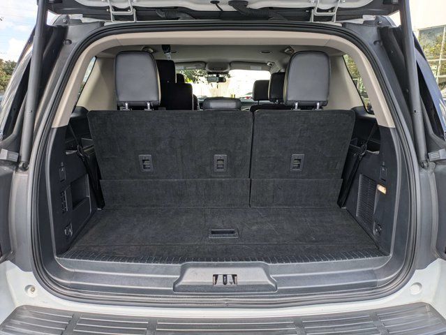 Used 2024 Ford Expedition XLT AWD/4WD image 12