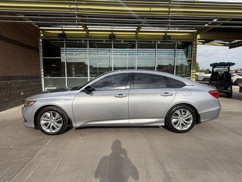Used 2022 Honda Accord Sport image 7