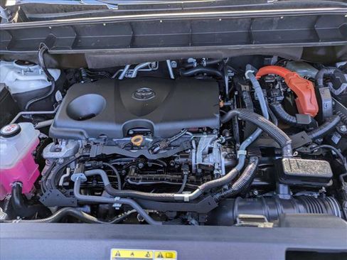 Used 2021 Toyota Highlander Limited image 25