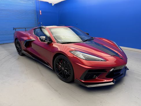 Used 2024 Chevrolet Corvette Stingray Premium Cpe w/ Z51 Performance Package RWD image 2