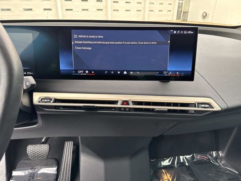 Certified 2025 BMW iX xDrive50 image 25