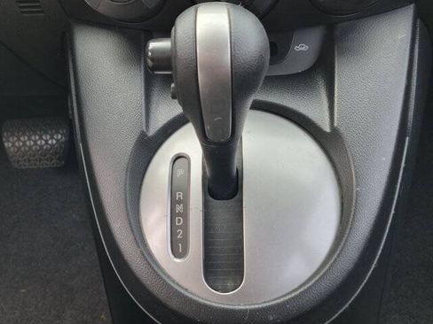 Used 2012 MAZDA MAZDA2 Sport FWD image 22